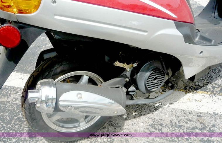 image for item 4654 Baja Sun City 50 street legal road scooter