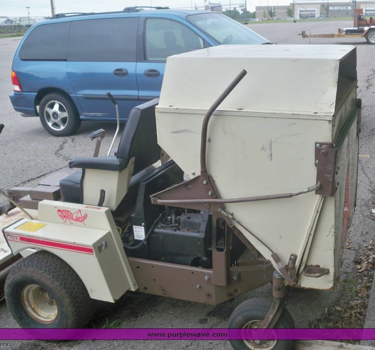 image for item 5164 Grass Hopper 718K riding lawn mower