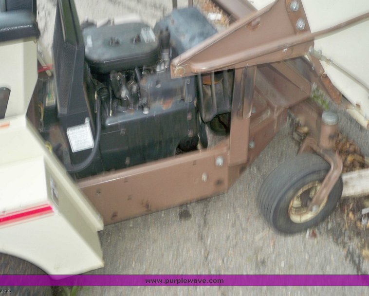 image for item 5164 Grass Hopper 718K riding lawn mower