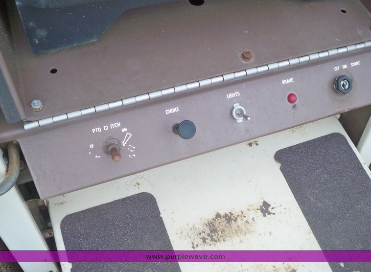 image for item 5164 Grass Hopper 718K riding lawn mower