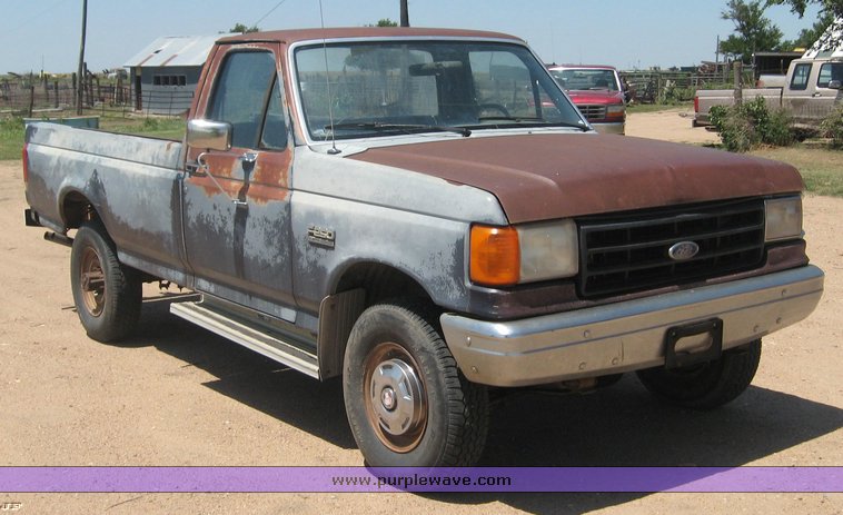 image for item 5746 1988 Ford F-250