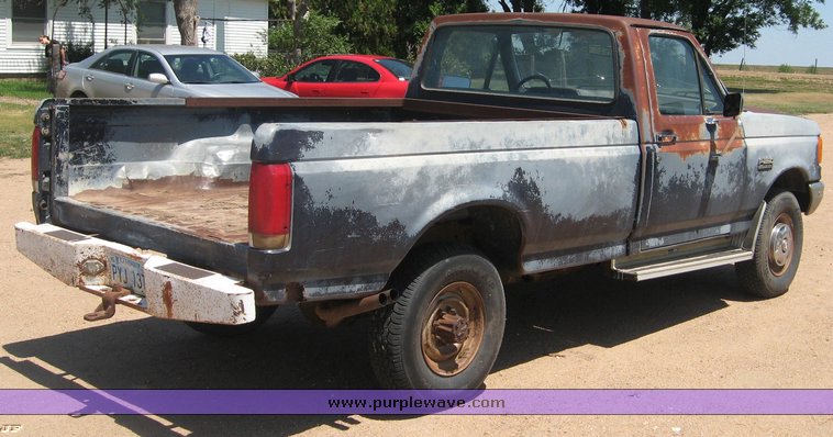 image for item 5746 1988 Ford F-250