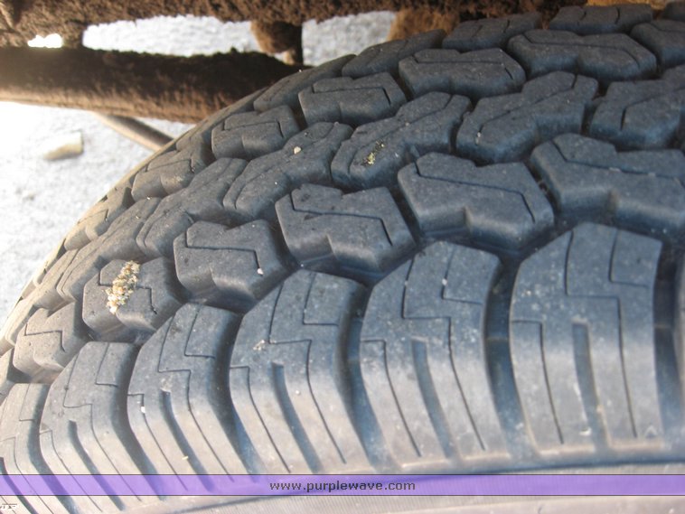 image for item 5746 1988 Ford F-250