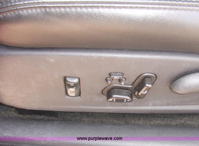 image for item 5848 2005 Chevrolet SSR pick convertible truck