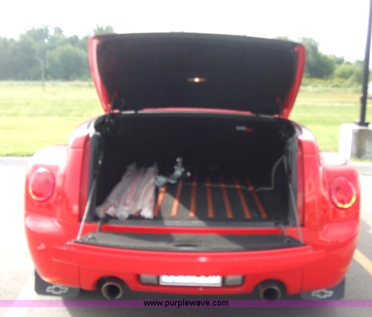 image for item 5848 2005 Chevrolet SSR pick convertible truck