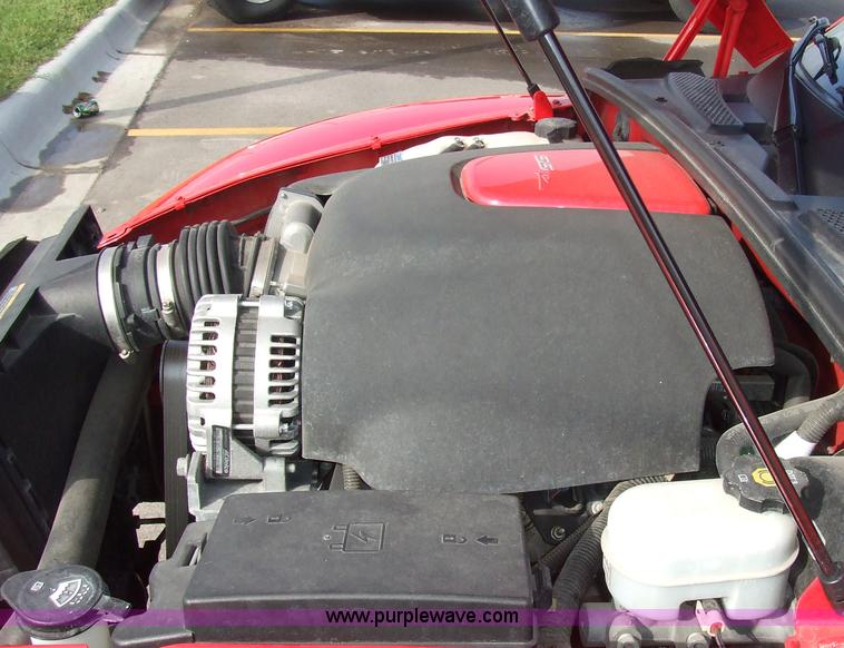 image for item 5848 2005 Chevrolet SSR pick convertible truck