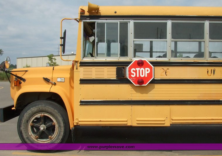 image for item 6000 1989 Chevrolet S6000 Wayne body bus