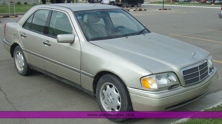 image for item 6001 1996 Mercedes Benz C220