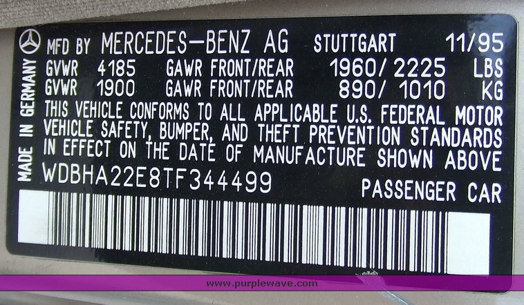 image for item 6001 1996 Mercedes Benz C220