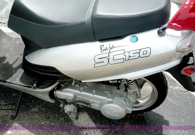 image for item 7718 Baja Sun City 150cc Road Scooter
