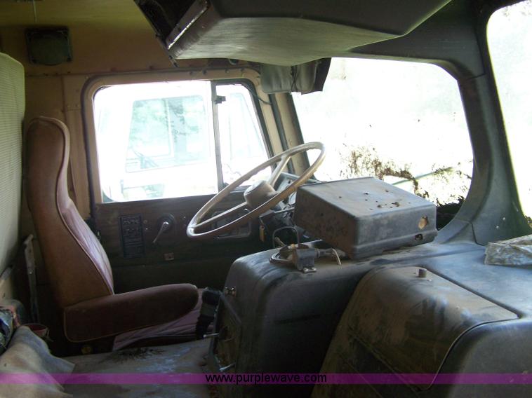 image for item 8357 1979 Freightliner semi tractor truck