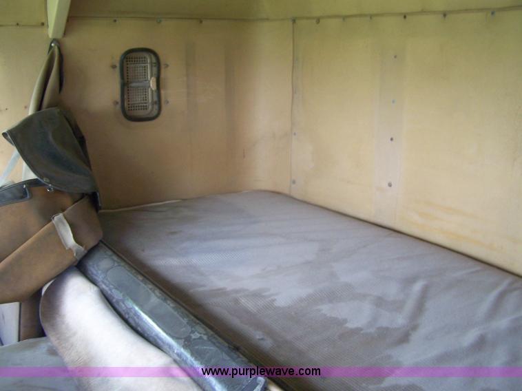 image for item 8357 1979 Freightliner semi tractor truck