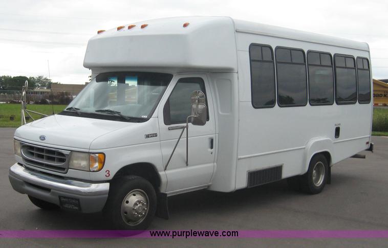 image for item 8585 1997 Ford E Super Duty RV 14-passenger bus