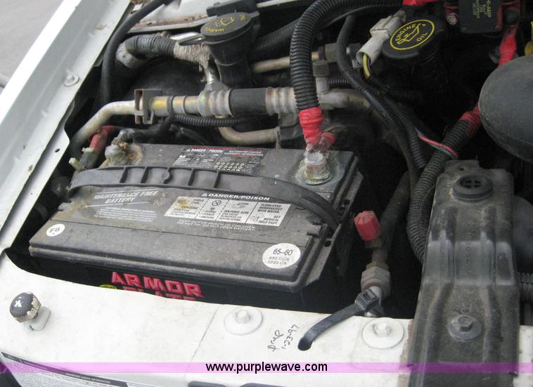 image for item 8585 1997 Ford E Super Duty RV 14-passenger bus