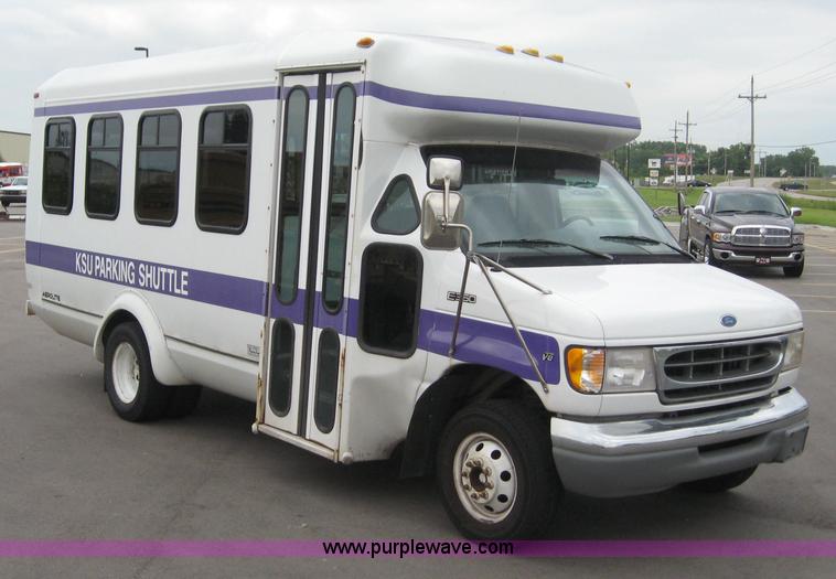 image for item 8587 1998 Ford E350 13-passenger bus