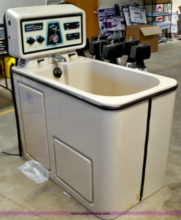 image for item 9922 Century T501 whirlpool bathing system with lift chair
