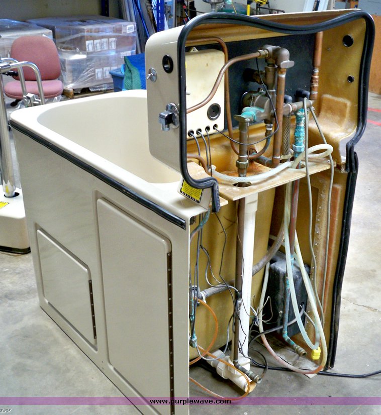 image for item 9922 Century T501 whirlpool bathing system with lift chair