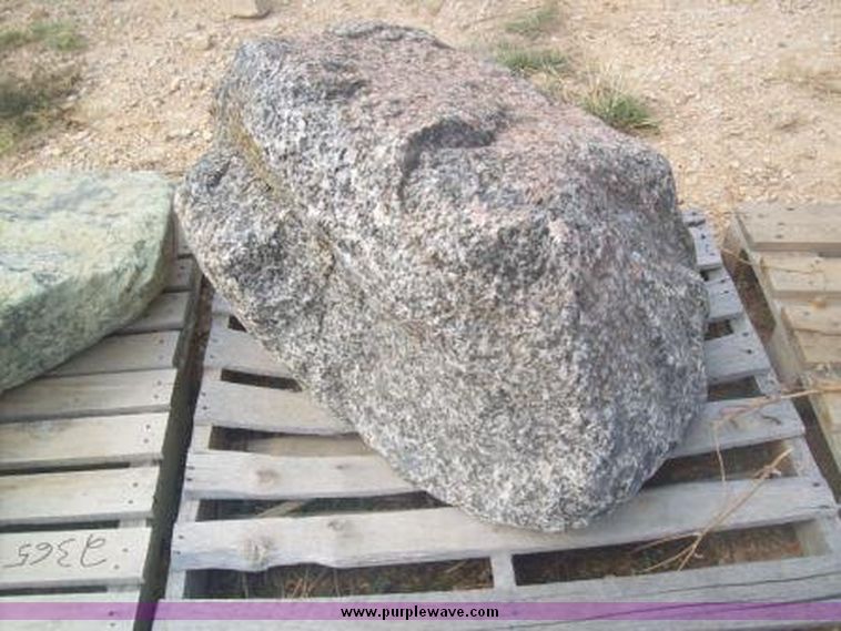 image for item 2364 Colorado boulder