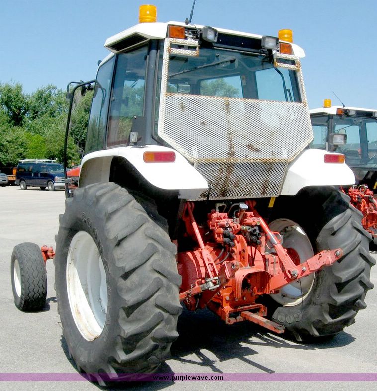 image for item 5252 1998 New Holland 6640SL tractor