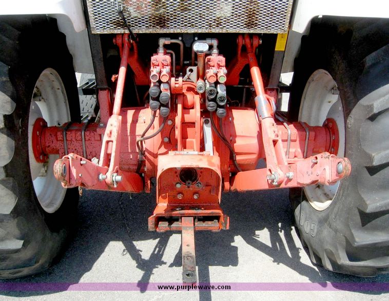 image for item 5252 1998 New Holland 6640SL tractor