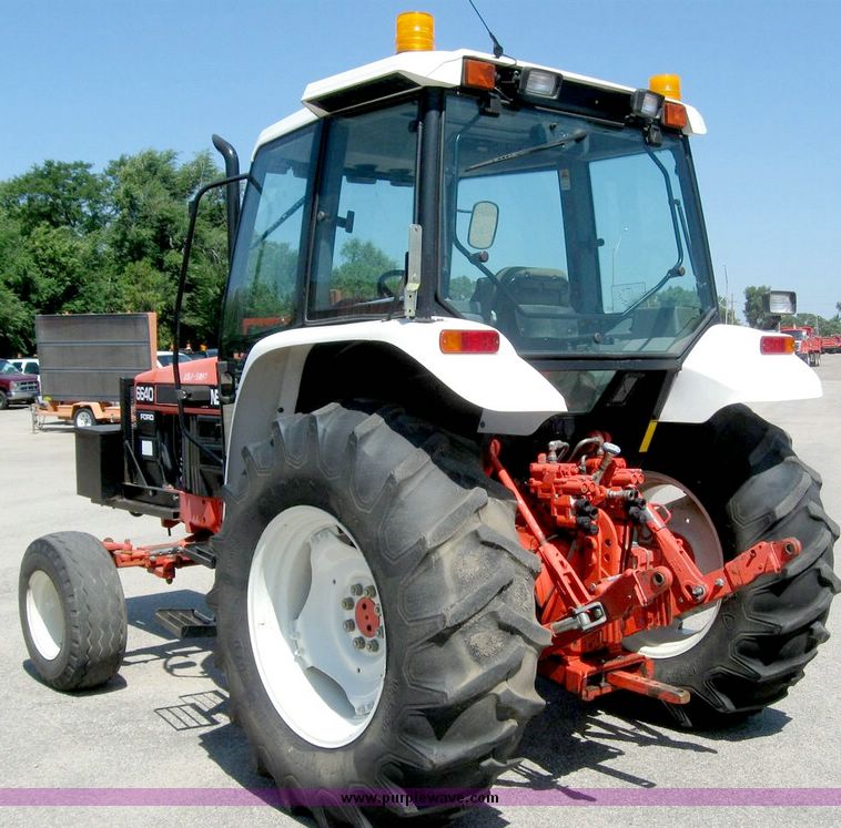 image for item 5253 1997 New Holland 6640SL tractor