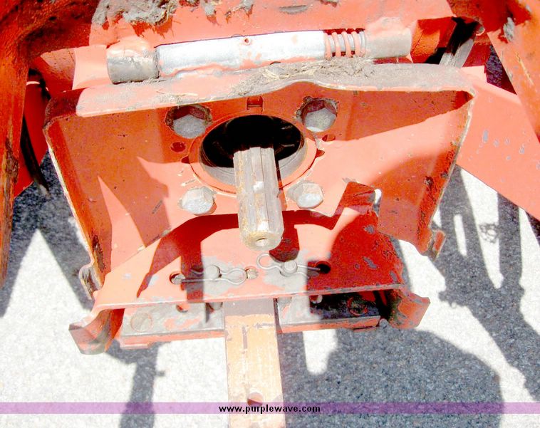 image for item 5253 1997 New Holland 6640SL tractor