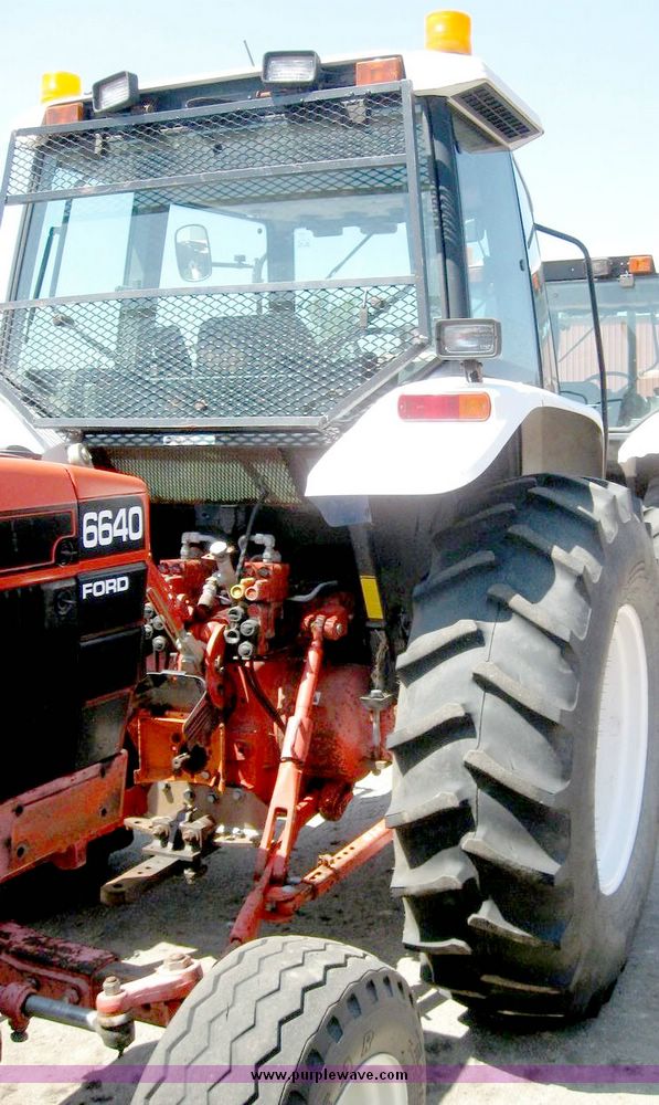 image for item 5255 1996 New Holland 6640SL tractor