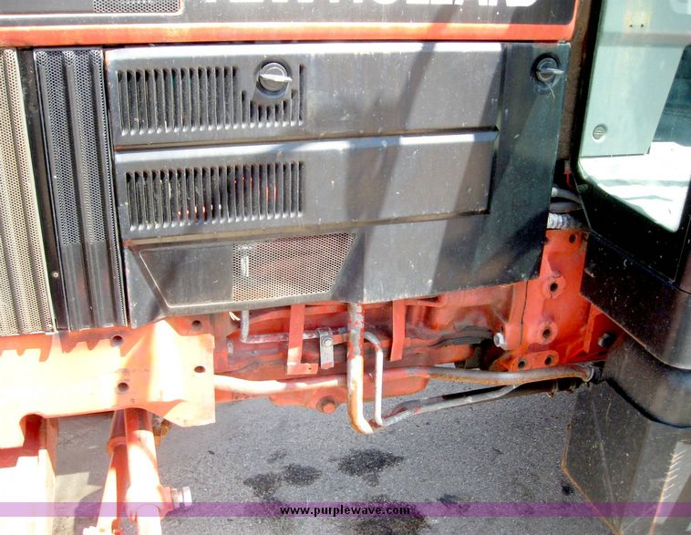 image for item 5255 1996 New Holland 6640SL tractor