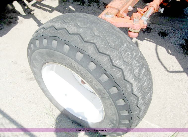 image for item 5255 1996 New Holland 6640SL tractor