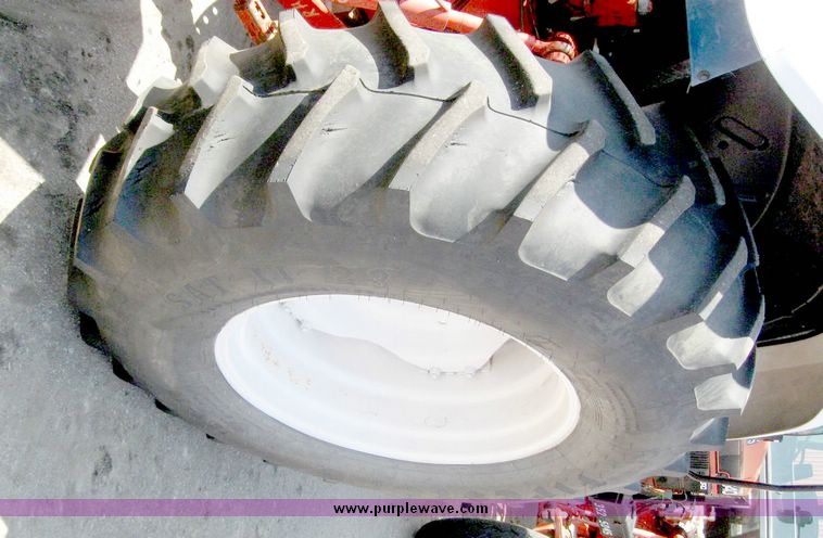 image for item 5255 1996 New Holland 6640SL tractor