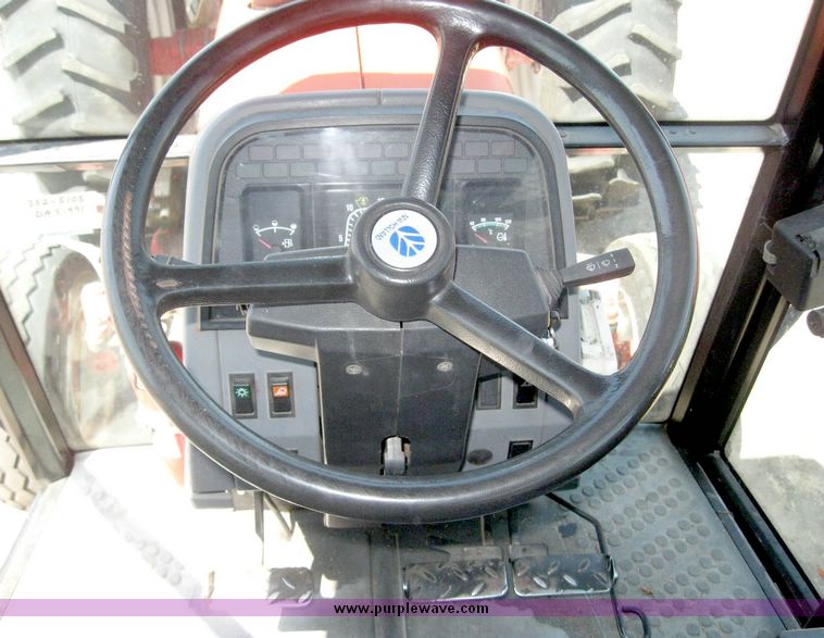 image for item 5256 1996 New Holland 6640SL tractor