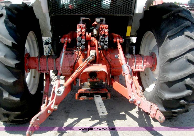 image for item 5256 1996 New Holland 6640SL tractor