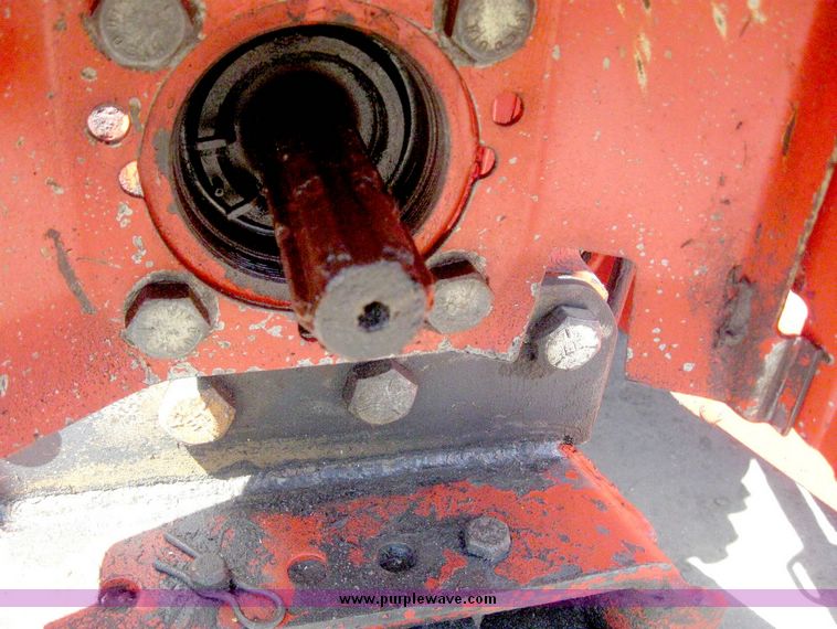 image for item 5256 1996 New Holland 6640SL tractor