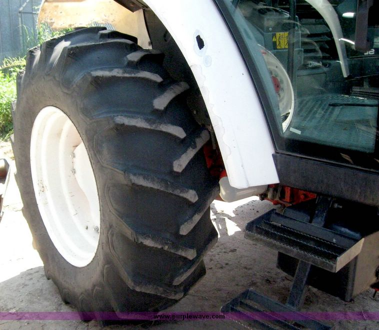 image for item 5256 1996 New Holland 6640SL tractor