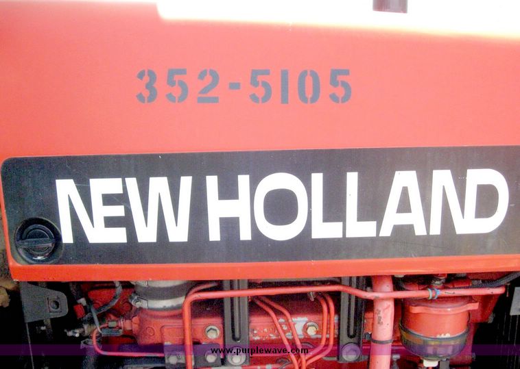 image for item 5256 1996 New Holland 6640SL tractor