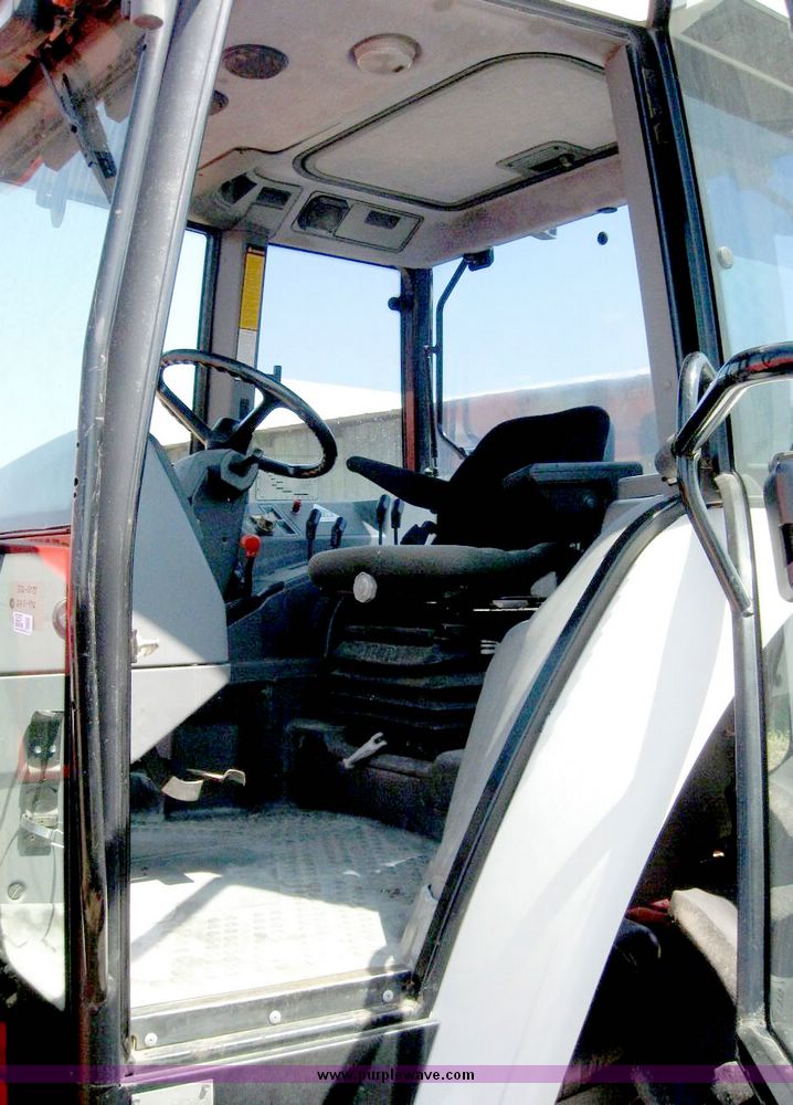 image for item 5257 1996 New Holland 6640SL tractor