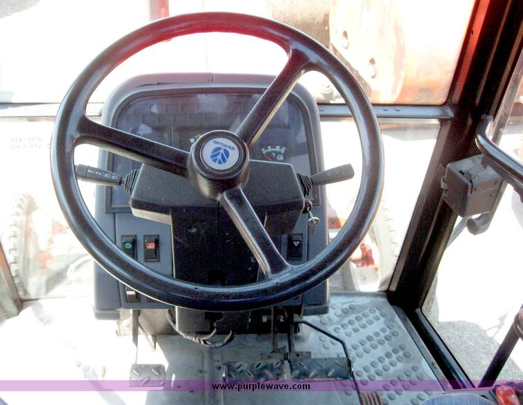 image for item 5257 1996 New Holland 6640SL tractor