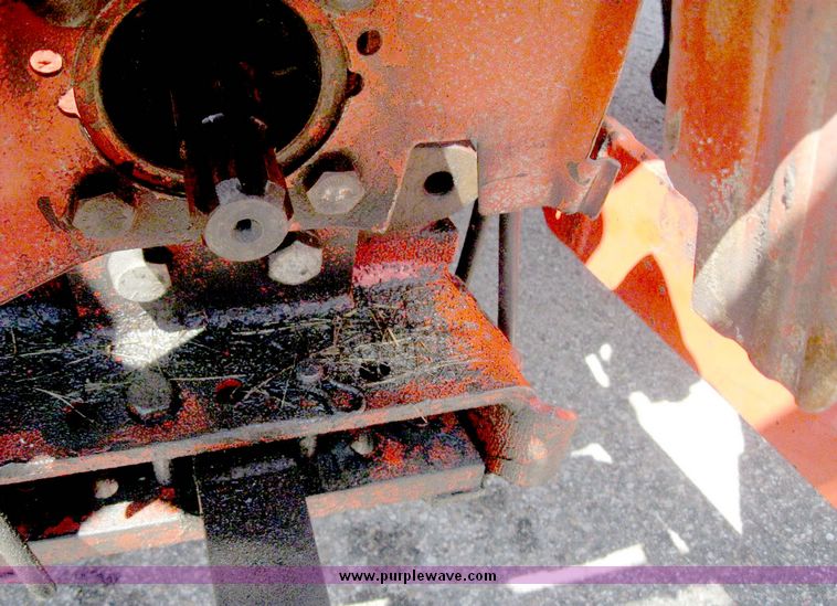 image for item 5258 1996 New Holland 6640SL tractor