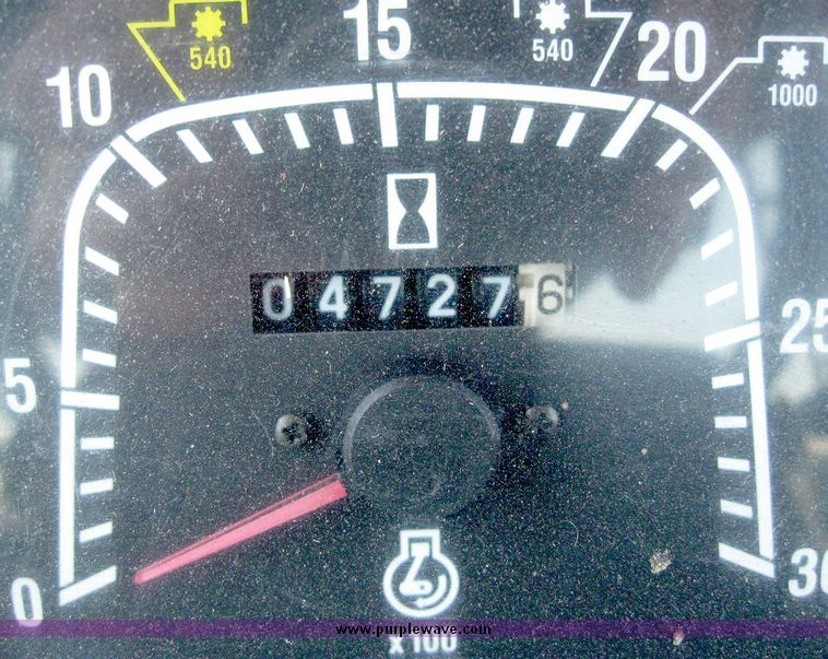 image for item 5258 1996 New Holland 6640SL tractor