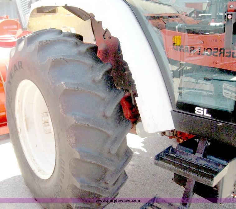 image for item 5258 1996 New Holland 6640SL tractor