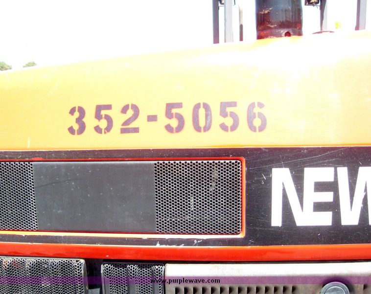 image for item 5258 1996 New Holland 6640SL tractor