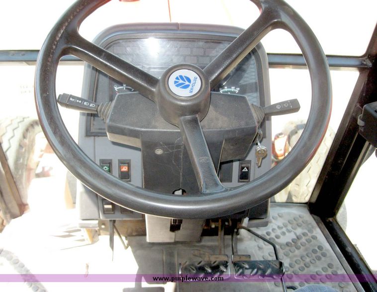 image for item 5259 1996 New Holland 6640SL tractor