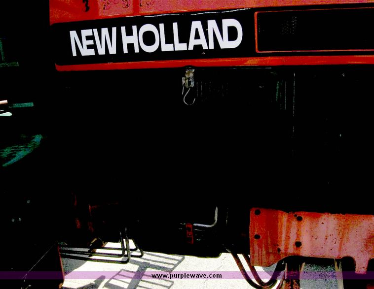 image for item 5259 1996 New Holland 6640SL tractor