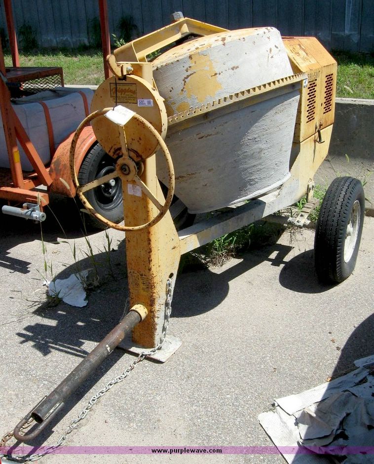 1997 Stow CM9B7 trailer mounted concrete mixer in Hutchinson, KS Item