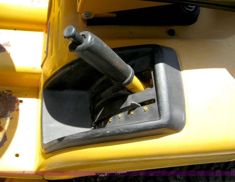 image for item 5262 1996 Cub Cadet 2185 riding lawn mower