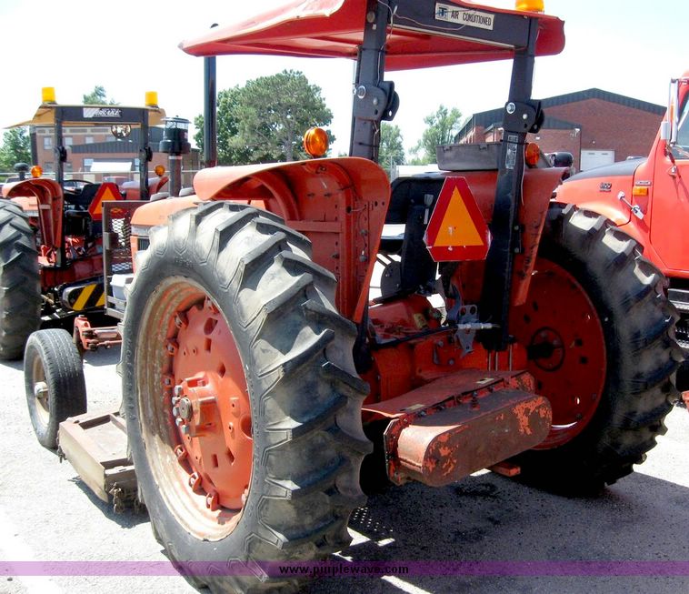 image for item 5269 1991 John Deere 2555 tractor