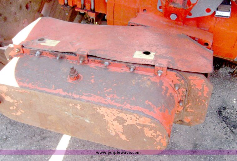 image for item 5269 1991 John Deere 2555 tractor