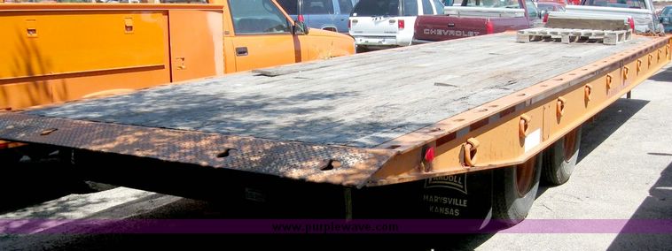 image for item 5271 1993 Landoll 15 ton trailer