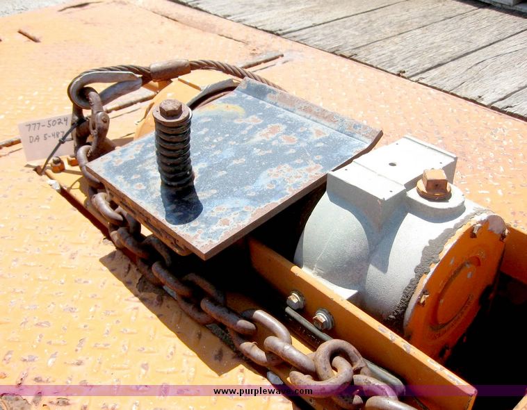 image for item 5271 1993 Landoll 15 ton trailer