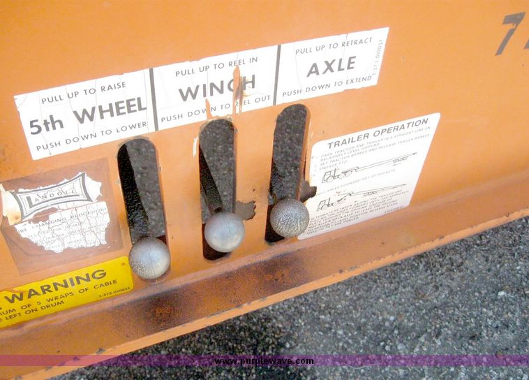 image for item 5271 1993 Landoll 15 ton trailer